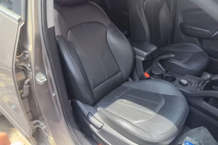 Used Hyundai ix35 2015 2.0L Automatic 2WD Smart Version China V Standard Right Front Seat
