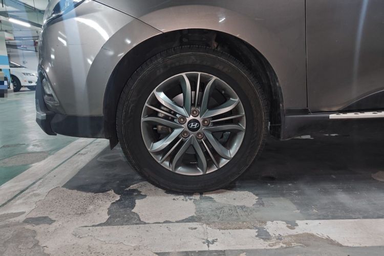 Used Hyundai ix35 2015 2.0L Automatic 2WD Smart Version China V Standard Right Front Wheel Hub