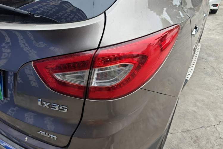 Used Hyundai ix35 2015 2.0L Automatic 4x4 Smart Version China IV Standard Right Rear Taillight