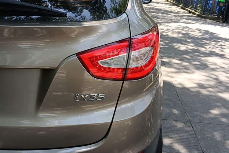 Used Hyundai ix35 2015 2.0L Automatic 2WD Smart Type China IV Right Rear Taillight