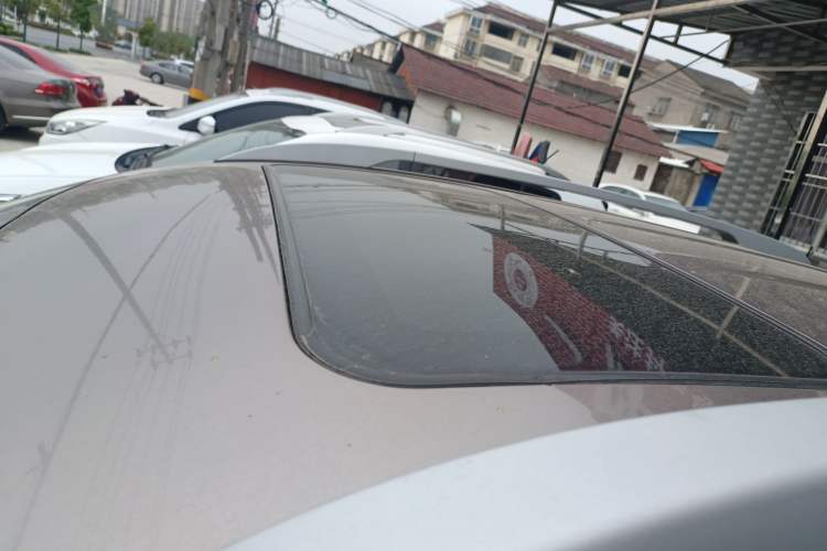 Used Hyundai ix35 2015 2.0L Automatic 2WD Smart Type China IV Roof