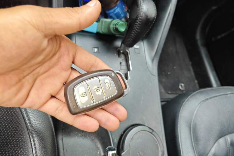 Used Hyundai ix35 2015 2.0L Automatic 2WD Smart Type China IV Vehicle Key