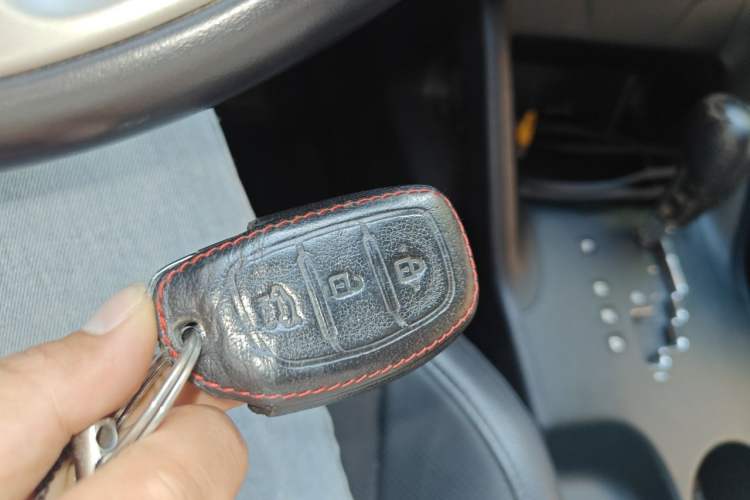 Used Hyundai ix35 2015 2.0L Automatic 2WD Smart Type China IV Vehicle Key