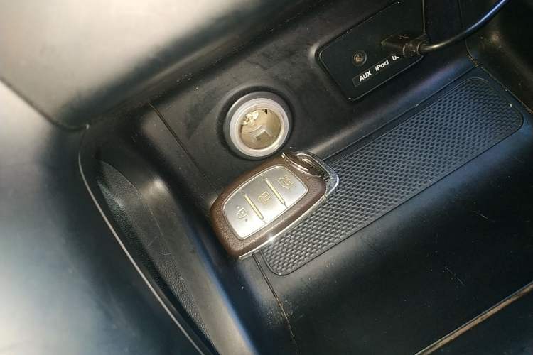Used Hyundai ix35 2015 2.0L Automatic 2WD Smart Version China V Standard Vehicle Key
