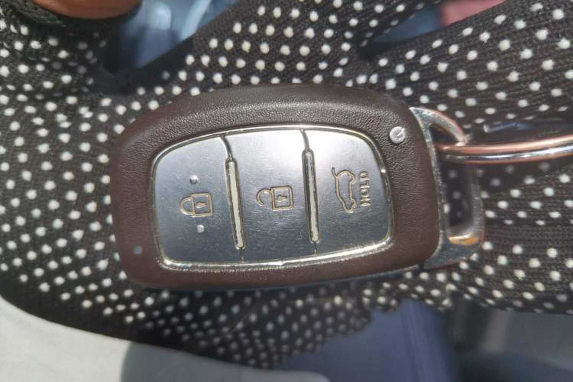 Used Hyundai ix35 2015 2.0L Automatic 2WD Smart Type China IV Vehicle Key