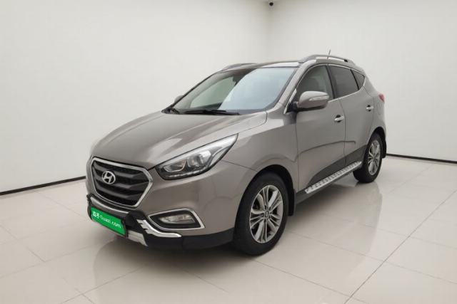 Hyundai ix35 2015 2.0L Automatic 2WD Smart Type China IV مستعملة
