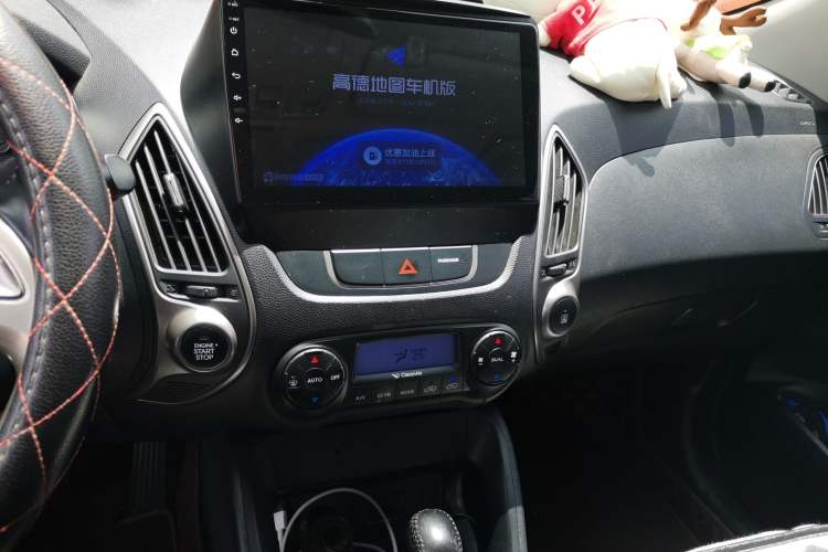 Used Hyundai ix35 2015 2.0L Automatic 2WD Smart Type China IV Audio And AC Panel