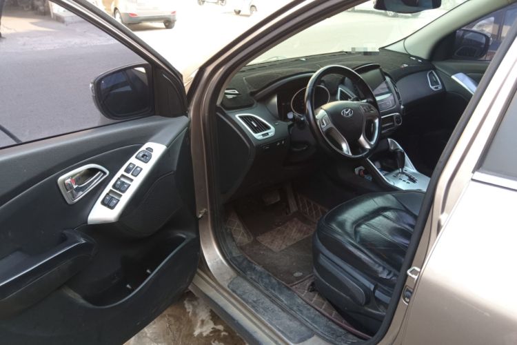 Used Hyundai ix35 2015 2.0L Automatic 2WD Smart Type China IV Driver Seat