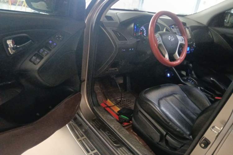 Used Hyundai ix35 2015 2.0L Automatic 2WD Smart Type China IV Driver Seat