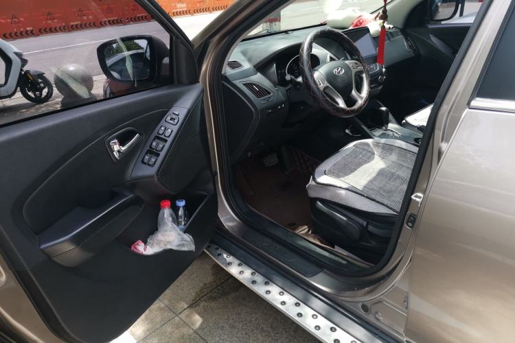 Used Hyundai ix35 2015 2.0L Automatic 2WD Smart Type China IV Driver Seat