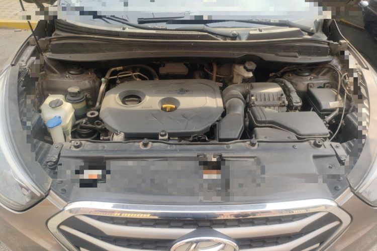 Used Hyundai ix35 2015 2.0L Automatic 2WD Smart Type China IV Engine Bay
