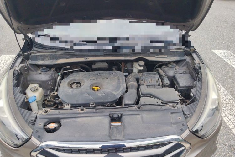 Used Hyundai ix35 2015 2.0L Automatic 2WD Smart Version China V Standard Engine Bay