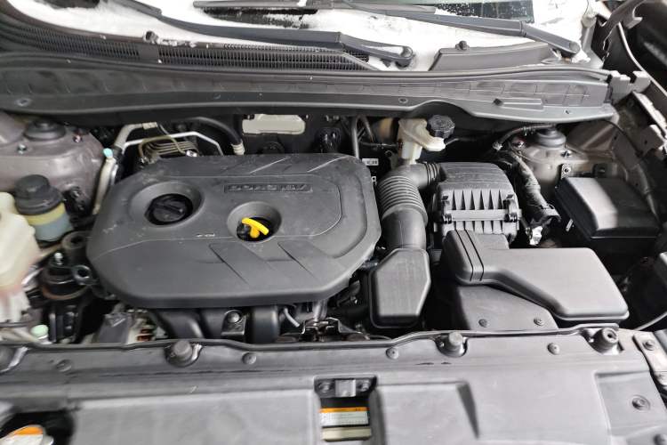 Used Hyundai ix35 2015 2.0L Manual Two-Wheel Drive Comfort Version China IV Standard Engine Bay