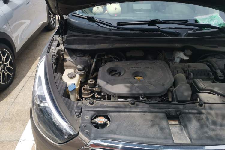 Used Hyundai ix35 2015 2.0L Automatic 2WD Smart Type China IV Engine Bay Right