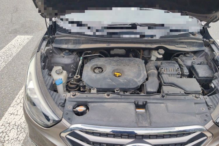 Used Hyundai ix35 2015 2.0L Automatic 2WD Smart Version China V Standard Engine Bay Right