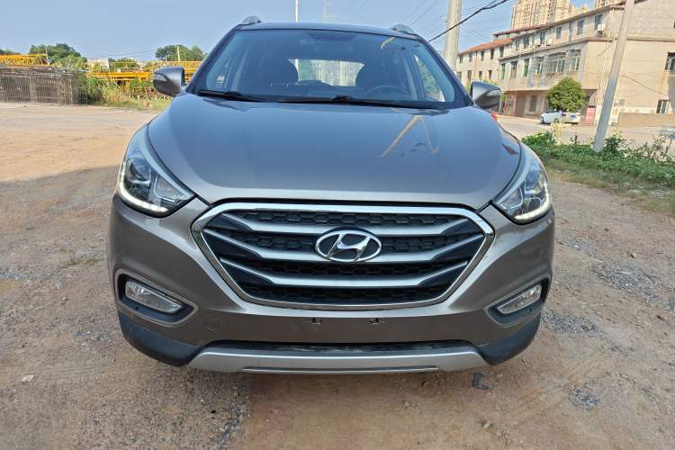 Used Hyundai ix35 2015 2.0L Automatic 2WD Smart Type China IV Exterior 1
