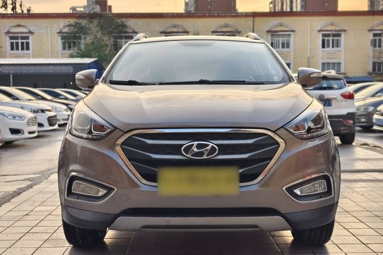 Used Hyundai ix35 2015 2.0L Automatic 2WD Smart Version China V Standard Exterior 1