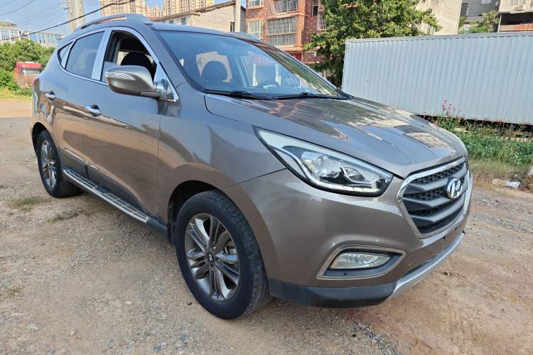 Used Hyundai ix35 2015 2.0L Automatic 2WD Smart Type China IV Exterior 2