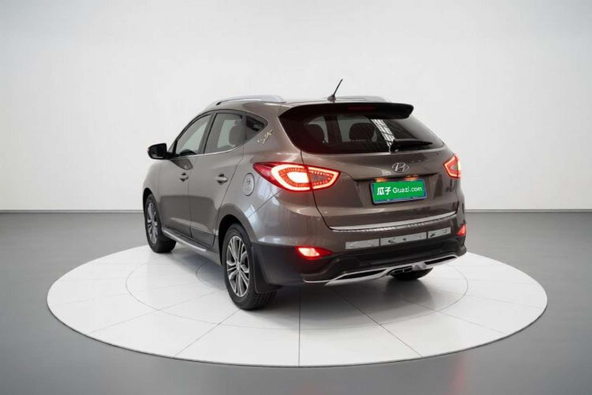 Used Hyundai ix35 2015 2.0L Automatic 2WD Smart Type China IV Exterior 2
