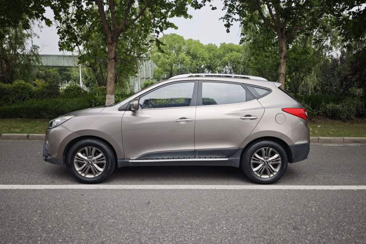 Used Hyundai ix35 2015 2.0L Automatic 2WD Smart Type China IV Exterior 3