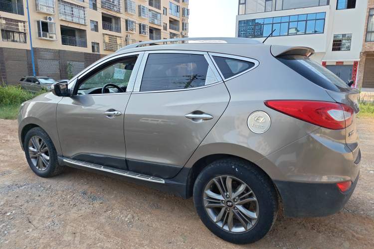 Used Hyundai ix35 2015 2.0L Automatic 2WD Smart Type China IV Exterior 3