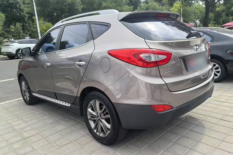 Used Hyundai ix35 2015 2.0L Automatic 2WD Smart Version China V Standard Exterior 3