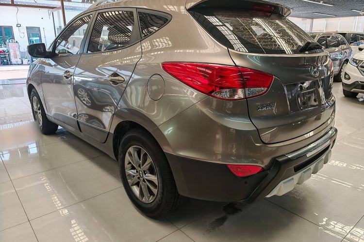 Used Hyundai ix35 2015 2.0L Automatic 2WD Comfort Edition China IV Standard Exterior 3