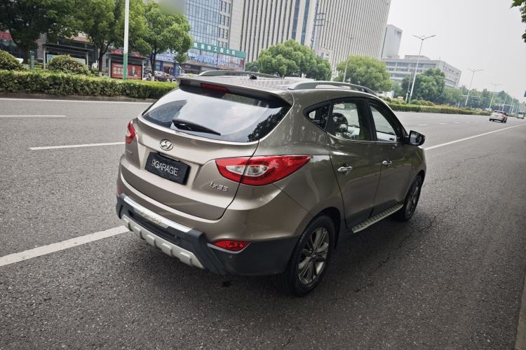 Used Hyundai ix35 2015 2.0L Automatic 2WD Smart Type China IV Exterior 4