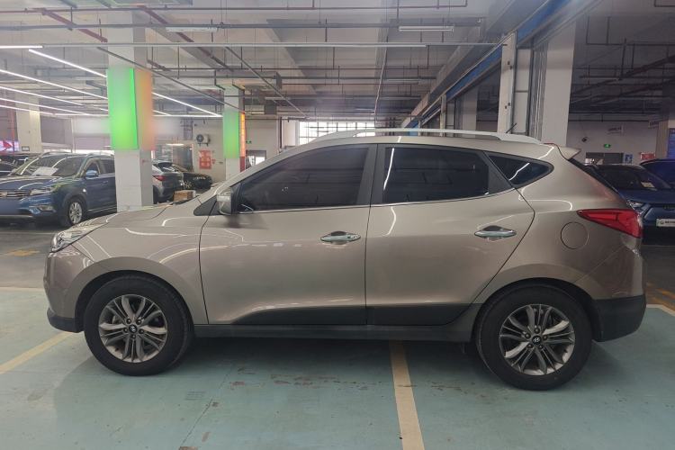 Used Hyundai ix35 2015 2.0L Automatic 2WD Smart Type China IV Exterior 5