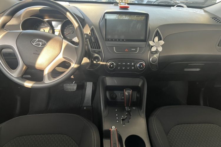 Used Hyundai ix35 2015 2.0L Automatic 2WD Comfort Edition China V Standard Exterior 6
