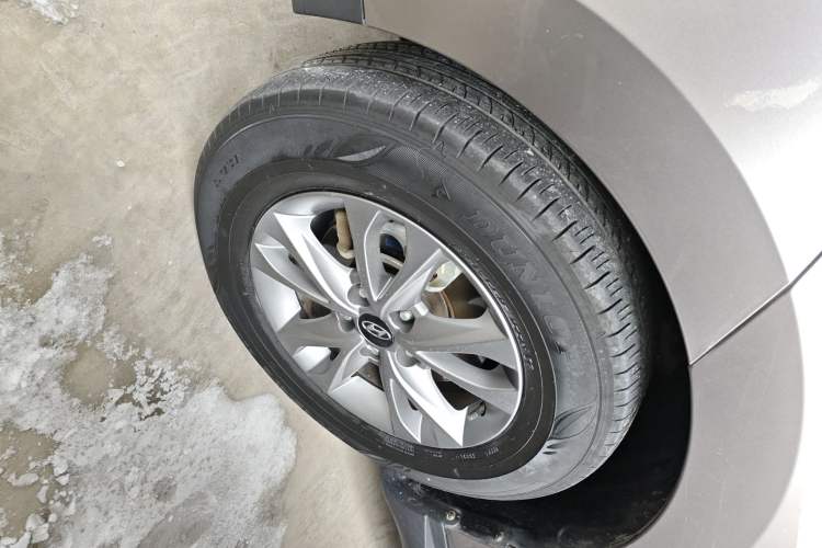 Used Hyundai ix35 2015 2.0L Manual Two-Wheel Drive Comfort Version China IV Standard Exterior 7