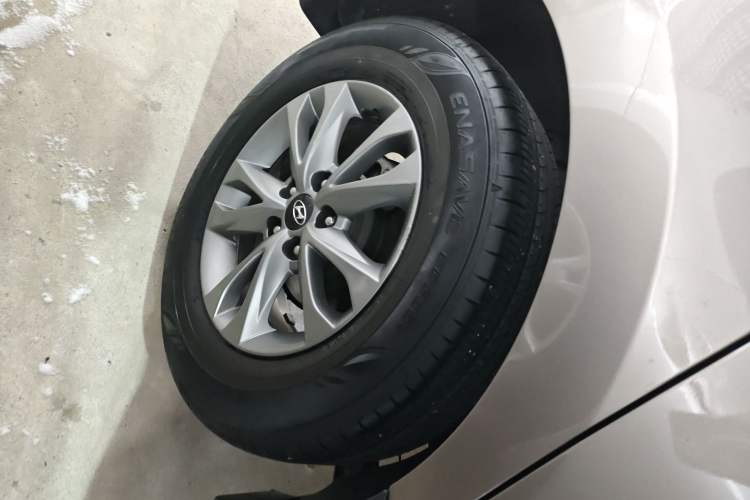 Used Hyundai ix35 2015 2.0L Manual Two-Wheel Drive Comfort Version China IV Standard Exterior 8