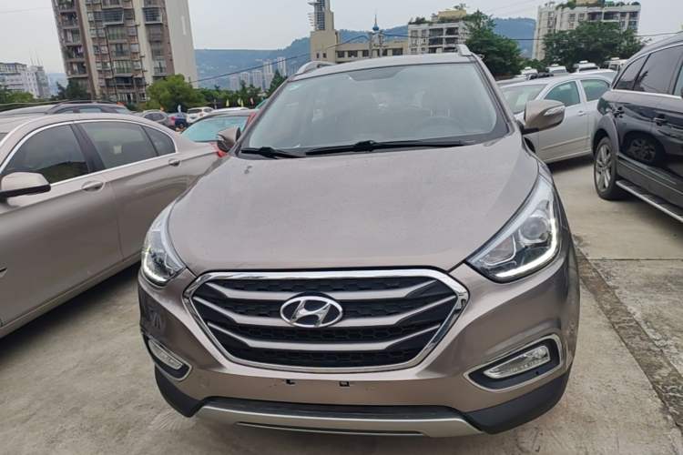 Used Hyundai ix35 2015 2.0L Automatic 2WD Smart Type China IV Front