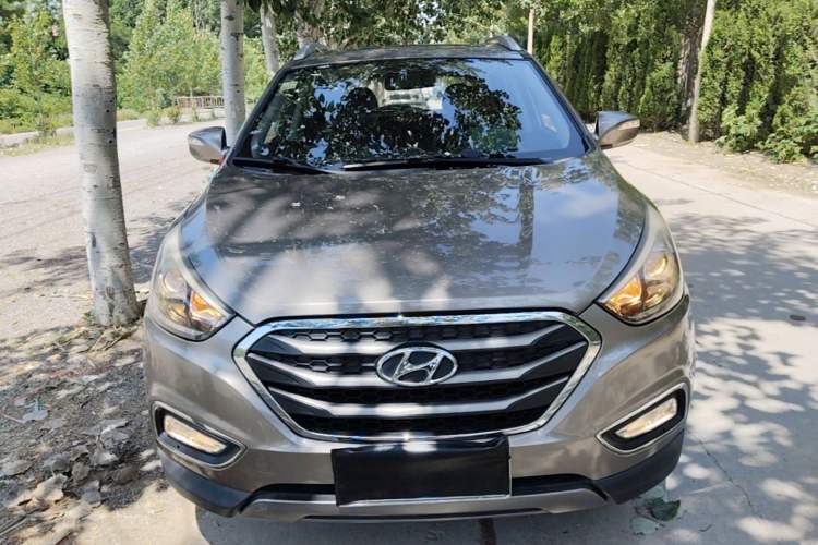 Used Hyundai ix35 2015 2.0L Automatic 2WD Smart Type China IV Front