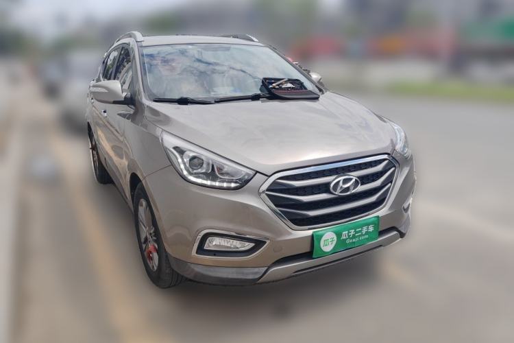 Used Hyundai ix35 2015 2.0L Automatic 2WD Smart Type China IV Front Right 45 Deg