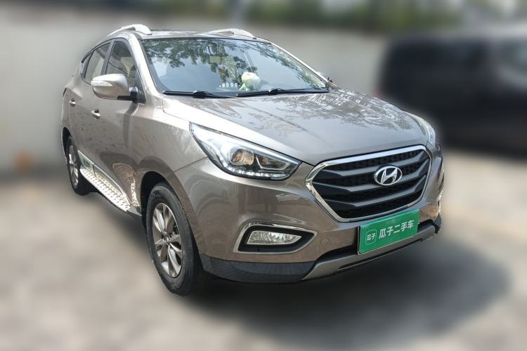 Used Hyundai ix35 2015 2.0L Automatic 2WD Comfort Edition China V Standard Front Right 45 Deg