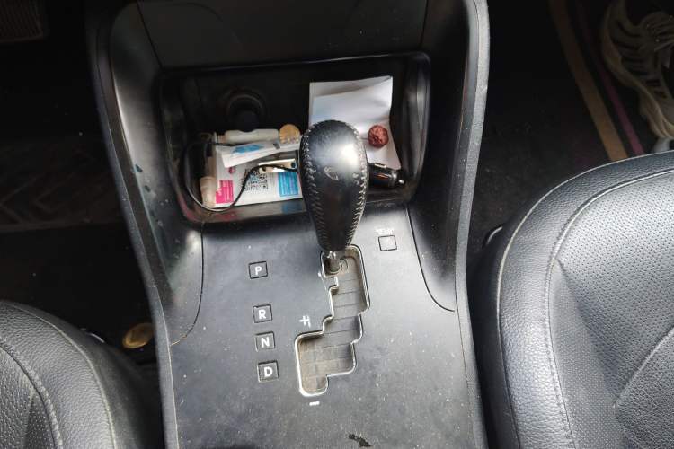 Used Hyundai ix35 2015 2.0L Automatic 2WD Smart Version China V Standard Gear Lever