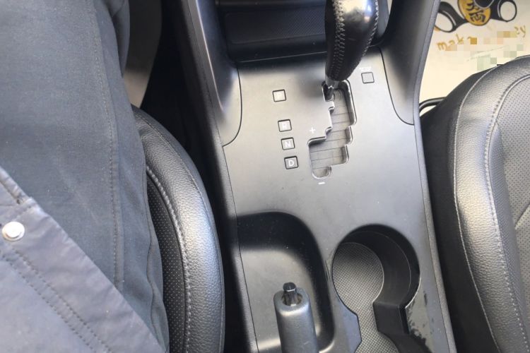 Used Hyundai ix35 2015 2.0L Automatic 4x4 Smart Version China V Standard Gear Lever