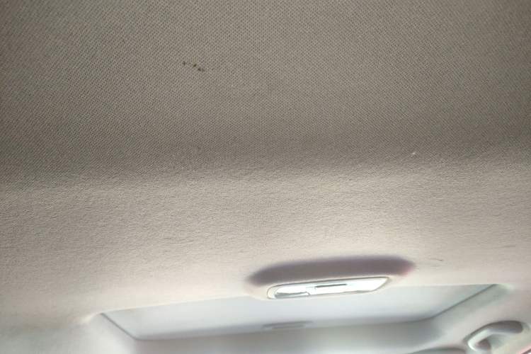 Used Hyundai ix35 2015 2.0L Automatic 2WD Smart Type China IV Headliner