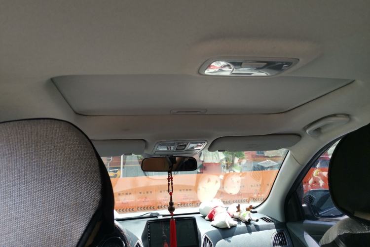Used Hyundai ix35 2015 2.0L Automatic 2WD Smart Type China IV Headliner