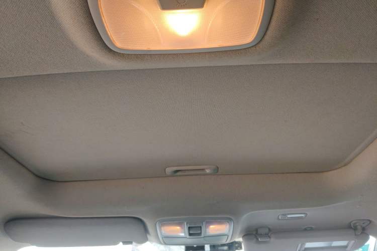 Used Hyundai ix35 2015 2.0L Automatic 2WD Smart Version China V Standard Headliner