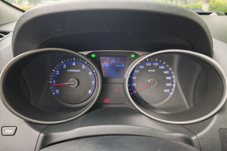 Used Hyundai ix35 2015 2.0L Automatic 2WD Smart Type China IV Instrument Cluster