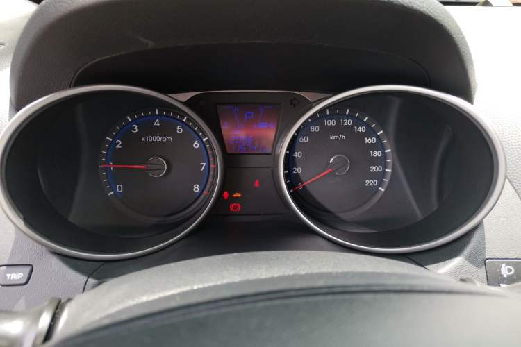 Used Hyundai ix35 2015 2.0L Automatic 2WD Smart Type China IV Instrument Cluster