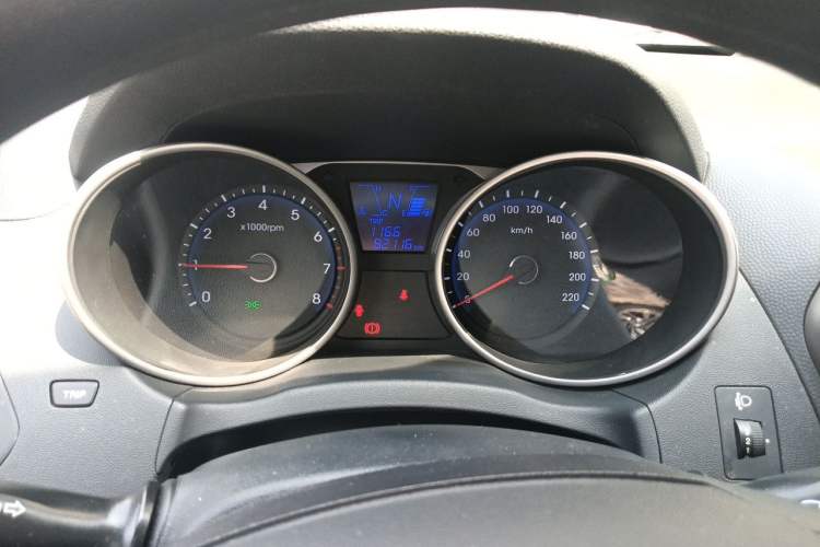 Used Hyundai ix35 2015 2.0L Automatic 2WD Comfort Edition China V Standard Instrument Cluster