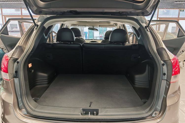 Used Hyundai ix35 2015 2.0L Automatic 2WD Comfort Edition China IV Standard Interior 4