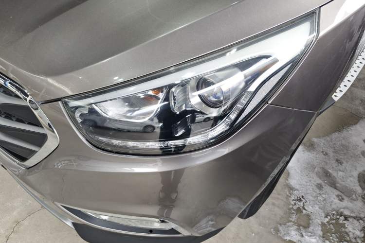 Used Hyundai ix35 2015 2.0L Manual Two-Wheel Drive Comfort Version China IV Standard Left Front Headlight