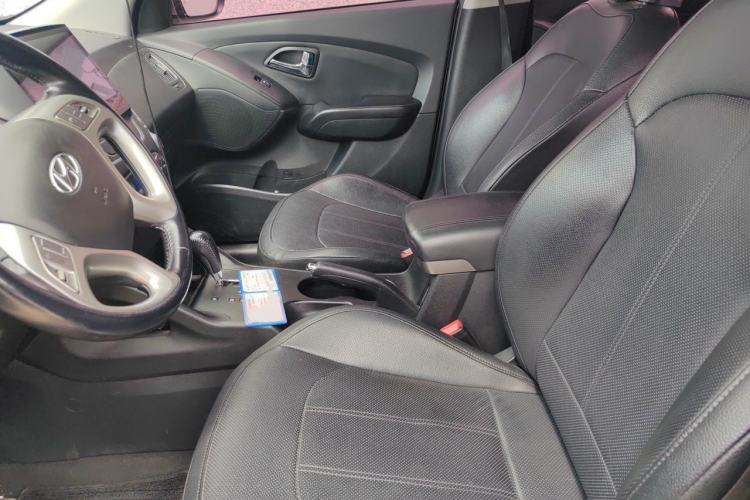 Used Hyundai ix35 2015 2.0L Automatic 2WD Smart Type China IV Left Front Seat