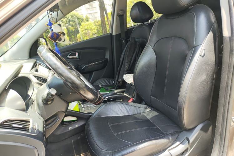 Used Hyundai ix35 2015 2.0L Automatic 2WD Smart Type China IV Left Front Seat