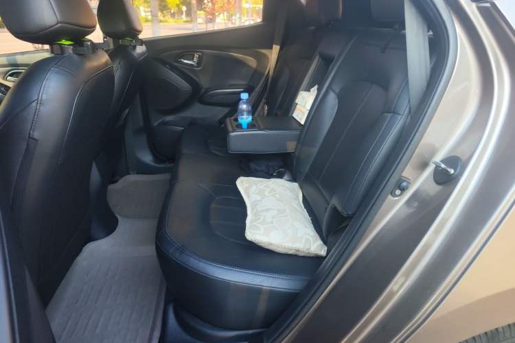 Used Hyundai ix35 2015 2.0L Automatic 2WD Smart Type China IV Left Rear Seat
