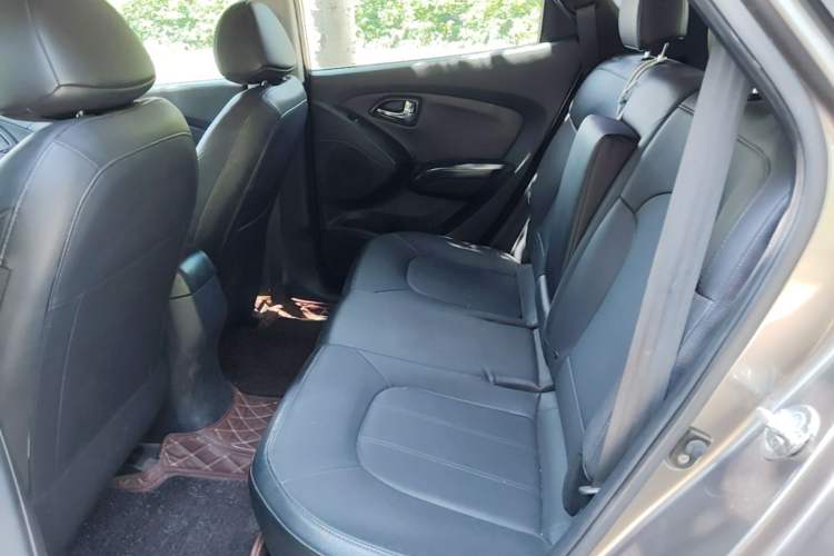 Used Hyundai ix35 2015 2.0L Automatic 2WD Smart Type China IV Left Rear Seat